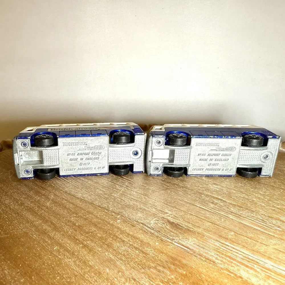 Lesney Matchbox Superfast Airport Coaches-American Airlines/British Airways Set - Picture 5 of 6